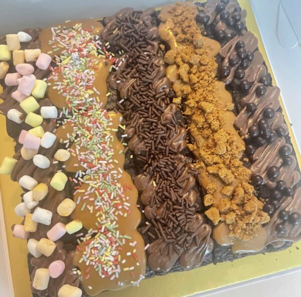 Assorted Brownie 25pcs (15cm)