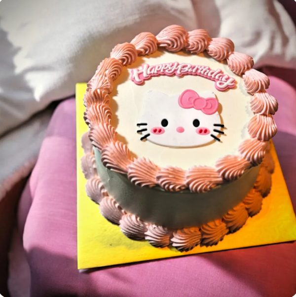 Hello kitty Cake