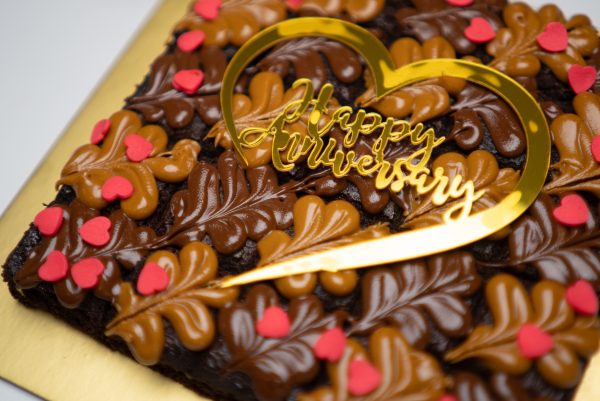 Anniversary Theme Brownie (15cm) - Image 2